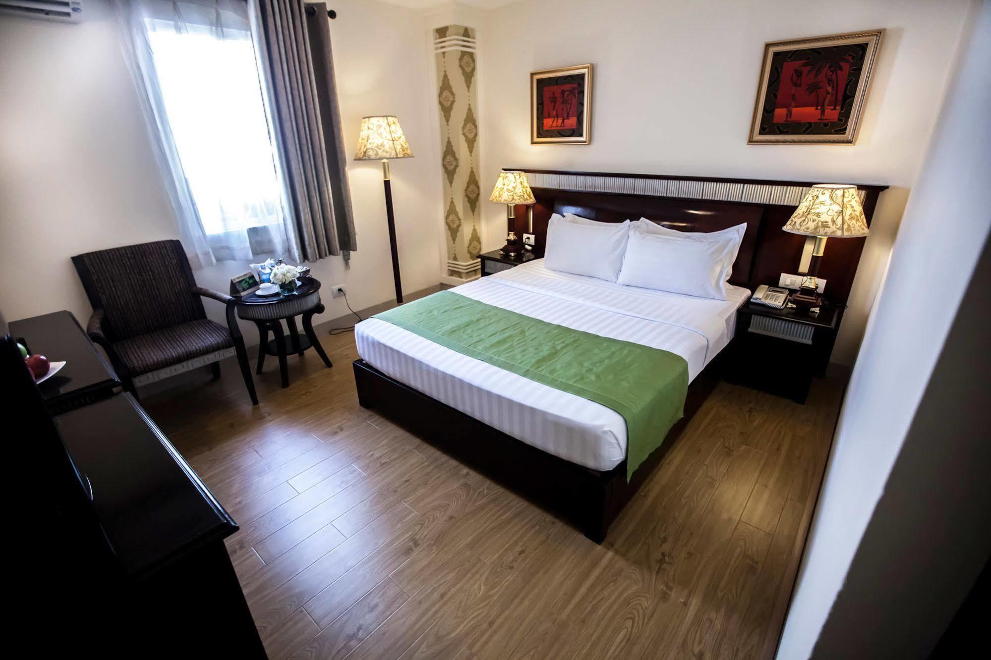 ไฮลอง โฮเต็ล กัตบา Hotel Dong Khe Sau ภายนอก รูปภาพ