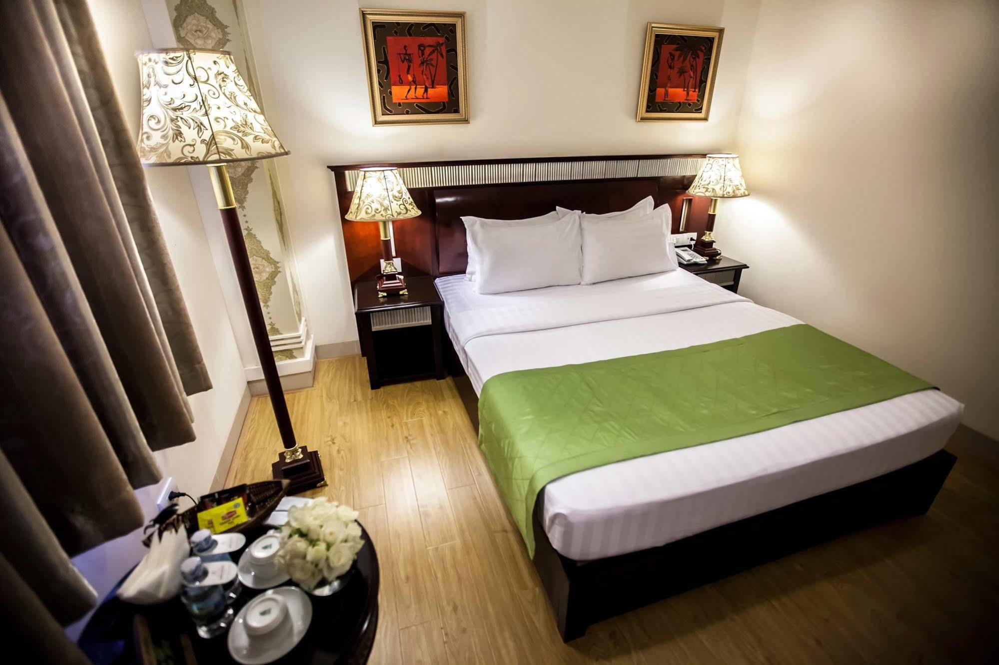 ไฮลอง โฮเต็ล กัตบา Hotel Dong Khe Sau ภายนอก รูปภาพ